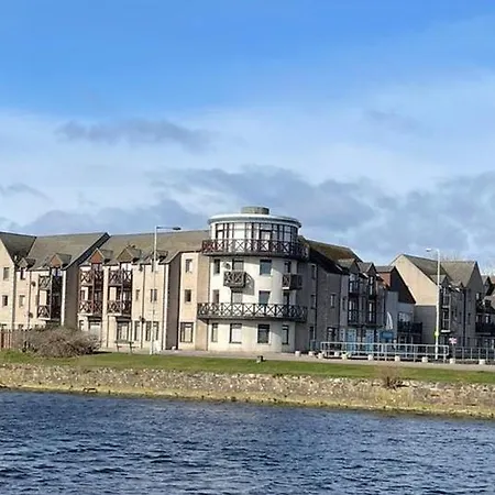 Harbour And River View, Beach 50M From Doorstep & Free Parking Nairn Exterior photo